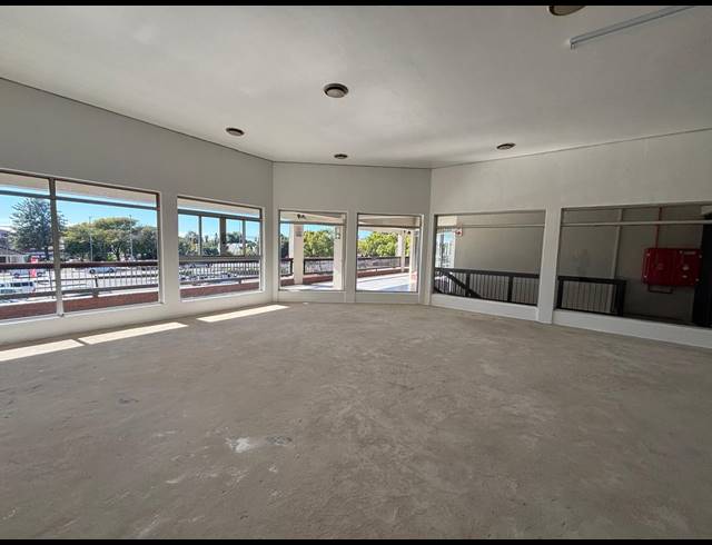 501M² RETAIL TO LET IN DURBANVILLE CENTRAL